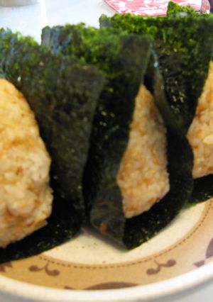おかかごまおにぎり-レシピのメイン写真