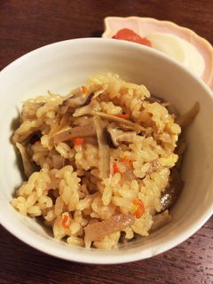 簡単おいしい!しっかり味の炊き込みご飯-レシピのメイン写真