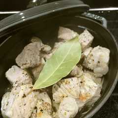 รูปของ ストウブで豚肉と牛蒡の塩煮