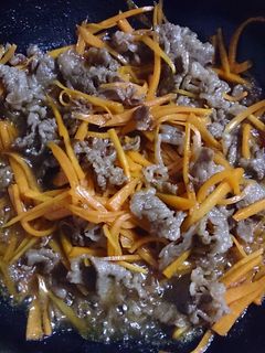 人参と牛こまの炒め煮-レシピのメイン写真