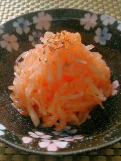 韓国料理やさんの大根ナムル~ピビンパに~-レシピのメイン写真