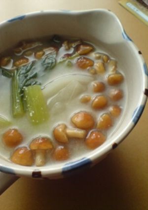 具沢山味噌汁<<なめこと小松菜と大根>>-レシピのメイン写真