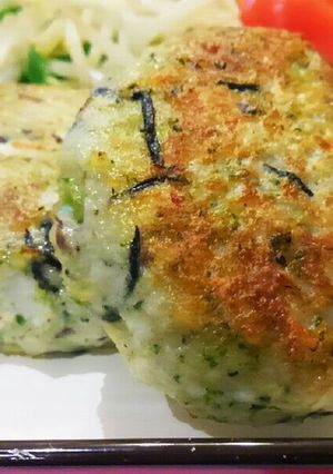 レンコンと豆腐のふわっとチーズハンバーグ-レシピのメイン写真