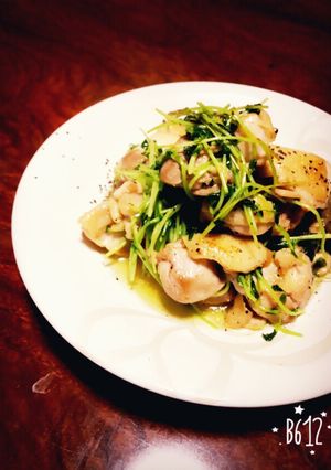 鶏モモ肉と豆苗の炒め物-レシピのメイン写真