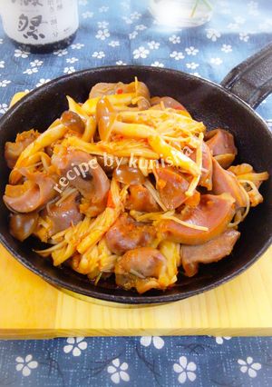 砂肝とキノコの豆板醤炒め♪-レシピのメイン写真