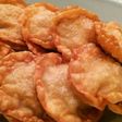 餃子の皮でサクサクUFOカレーミートパイ