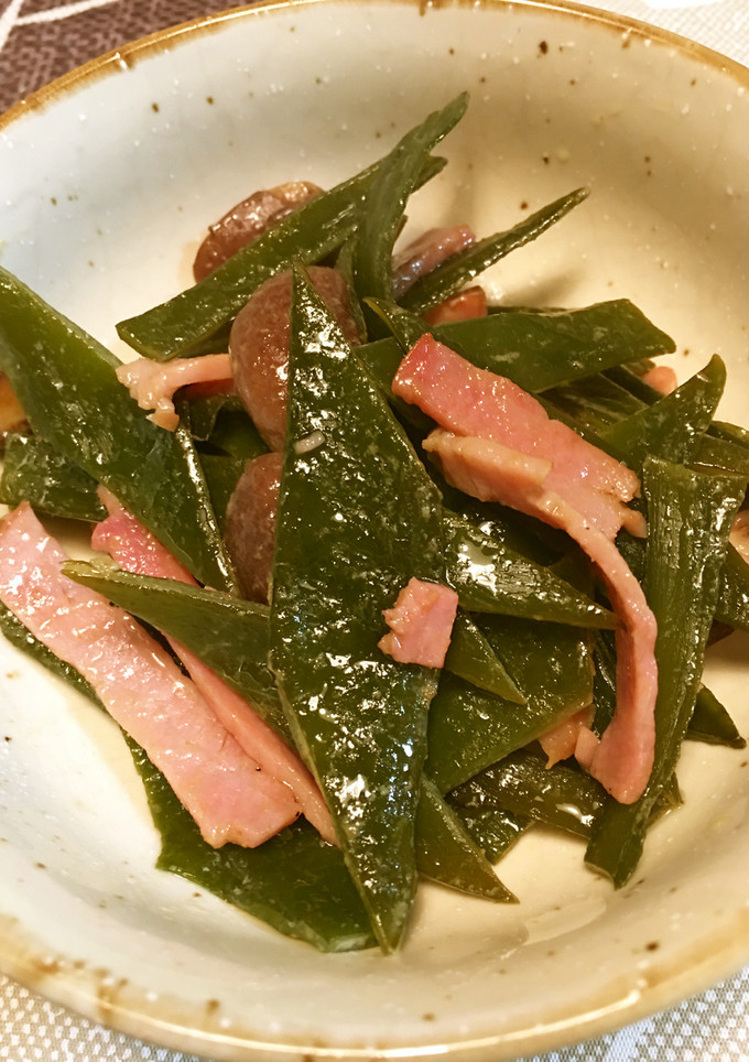 簡単に茎わかめとベーコンのマヨ炒め-レシピのメイン写真