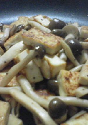 きのこと豆腐炒め-レシピのメイン写真