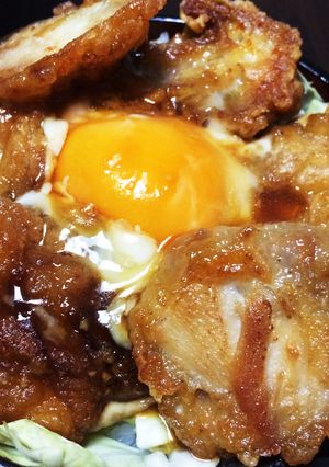 残り物唐揚げで簡単！月見唐揚げ丼-レシピのメイン写真