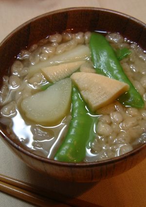 たっぷり野菜のお味噌汁♪隠し味は天かす！-レシピのメイン写真