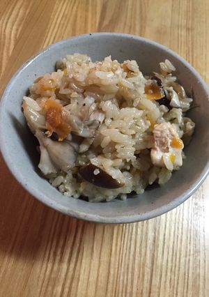 鶏肉と舞茸の炊き込みごはん(・ω・)ノ-レシピのメイン写真