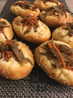 レンジで具作り・きんぴらごぼうパン-レシピのメイン写真
