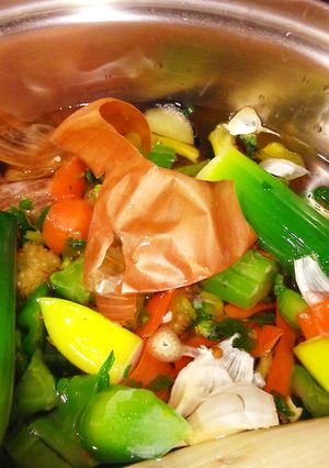 ブイヨン・ド・レギューム(野菜だし)-レシピのメイン写真