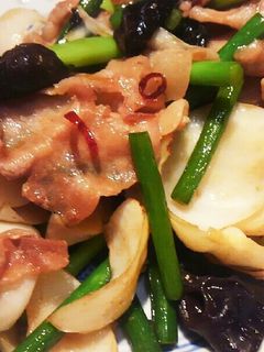 豚肉とにんにくの芽の炒めもの-レシピのメイン写真