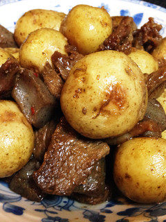 新じゃがと豚肉とこんにゃくの照り煮-レシピのメイン写真