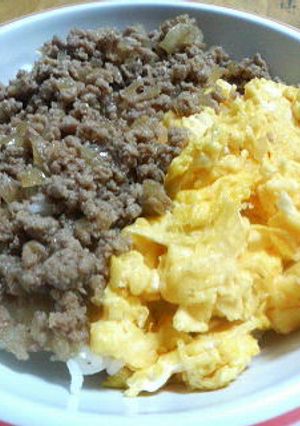 ◆簡単◆１０分で出来る豚そぼろの２色丼◆-レシピのメイン写真