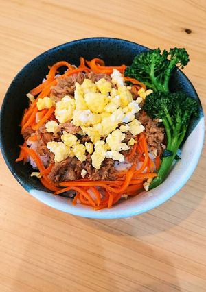 フライパン1つで♪三色丼♪-レシピのメイン写真