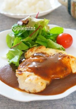 鶏胸肉のチーズ焼きデミグラスソース添え-レシピのメイン写真