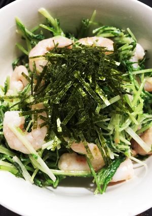 バター香る水菜とエビの簡単サラダ-レシピのメイン写真