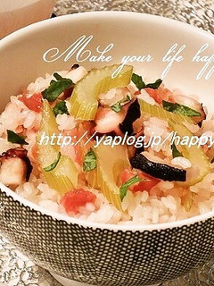 セロリ香る・梅とタコ☆炊き込みご飯-レシピのメイン写真
