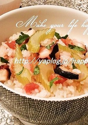 セロリ香る・梅とタコ☆炊き込みご飯-レシピのメイン写真