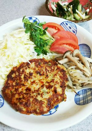ふんわり柔らか♡鶏挽肉と豆腐のハンバーグ-レシピのメイン写真