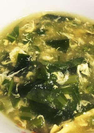 カブの葉とわかめのたまごスープ-レシピのメイン写真