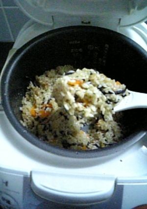 秘伝のタレde簡単☆炊き込みご飯-レシピのメイン写真