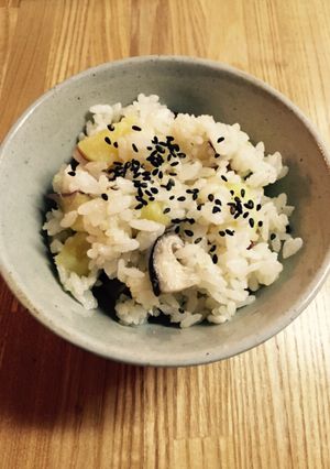 さつまいもご飯(・ω・)ノ-レシピのメイン写真