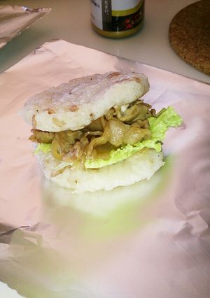 ランチに♪焼き肉ライスバーガー-レシピのメイン写真