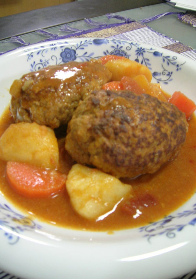 定番☆煮込みハンバーグ-レシピのメイン写真