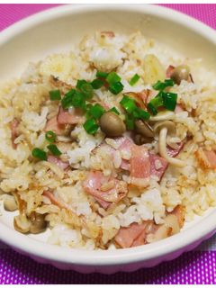 ベーコンとしめじの洋風炒飯-レシピのメイン写真