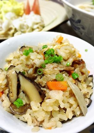 簡単！豚肉の味わい炊き込みご飯-レシピのメイン写真