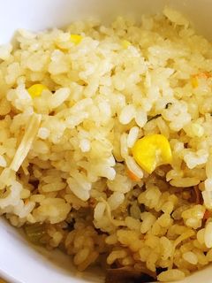 具がたっぷり★ 中華風炊き込みご飯-レシピのメイン写真
