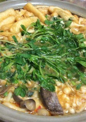 餃子の具で作るうまうま簡単キムチ鍋-レシピのメイン写真