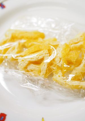 冷凍お揚げを味噌汁にポン♪で旨みアップ！-レシピのメイン写真
