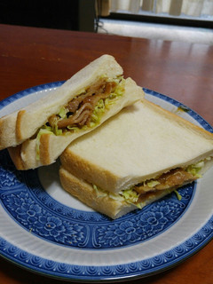 ☆豚バラ肉の焼肉サンド☆-レシピのメイン写真