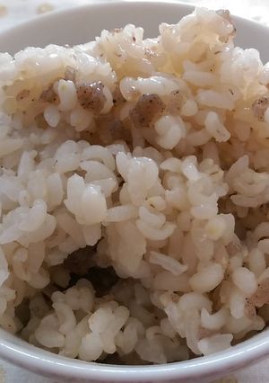 フライパンでこんにゃく麦飯-レシピのメイン写真