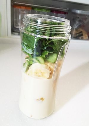 定番！小松菜と豆乳のスムージー-レシピのメイン写真