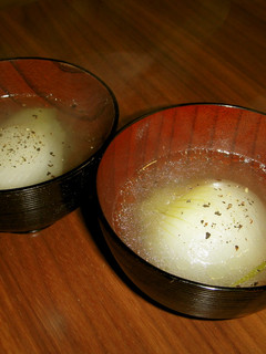 新玉ねぎのスープ 茹で鶏の茹で汁で-レシピのメイン写真