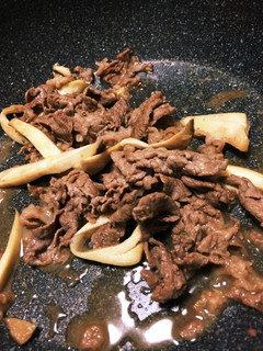絶品!牛肉とエリンギのバター醤油炒め-レシピのメイン写真