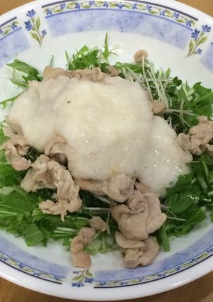 簡単♪水菜と豚肉と長芋の山かけサラダ-レシピのメイン写真