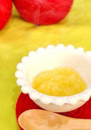 離乳食★褐色しにくいすりおろしりんご-レシピのメイン写真