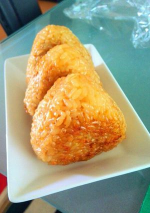 簡単♪醤油で炊いたご飯で♪焼きおにぎり-レシピのメイン写真