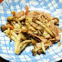 きのこはむ しめじとハムのバター醤油炒め レシピ・作り方 by トトロまま