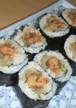 いわし缶とごぼうのくるみ風味巻き寿司-レシピのメイン写真