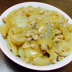 รูปของ ✩挽肉とじゃがいもと玉ねぎの味噌じゃが✩
