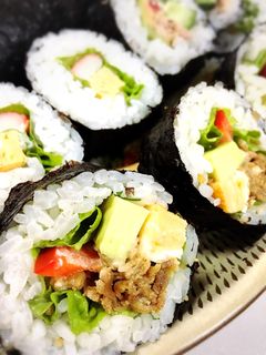 韓国風 アボカド豚肉の恵方巻き.海苔巻き-レシピのメイン写真