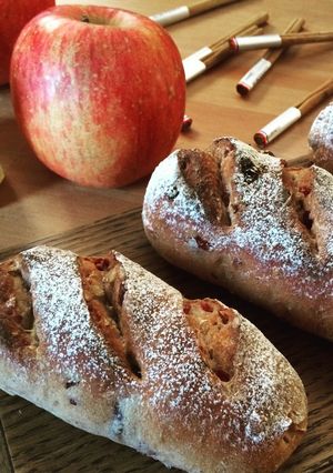 胡桃とクランベリーとチーズのライ麦パン-レシピのメイン写真