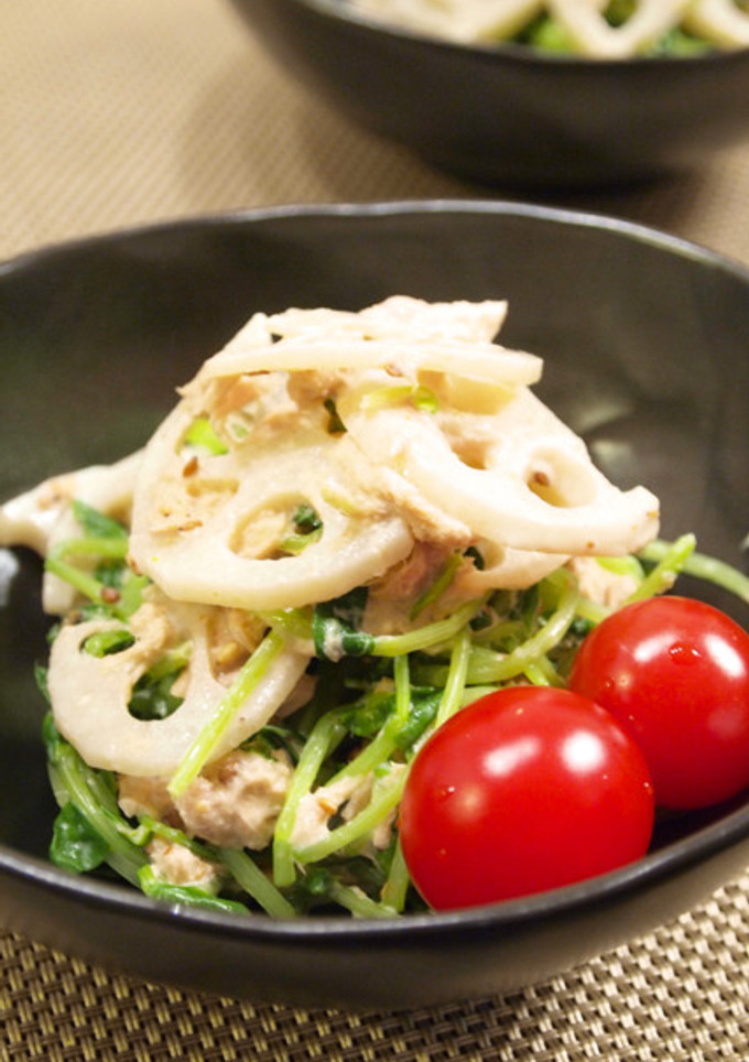 ごまマヨで♪豆苗と蓮根のツナサラダ-レシピのメイン写真